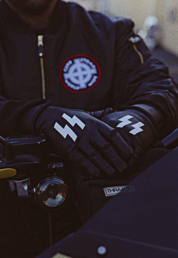 CS Gloves